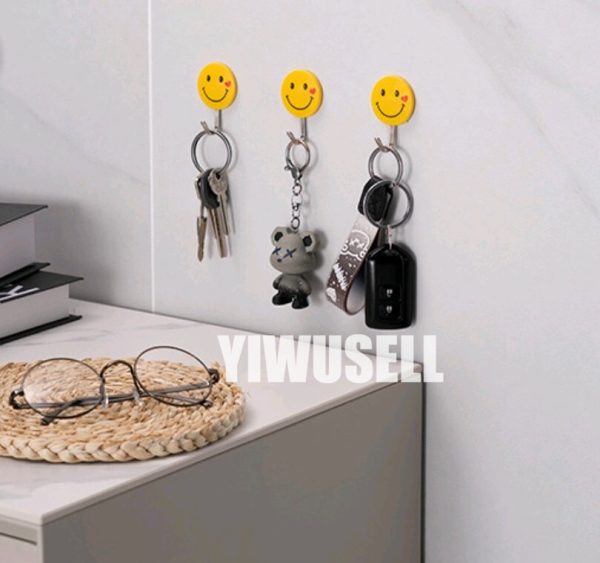 Best 3pcs Smile face Adhesive Hooks for sale 04-yiwusell.cn