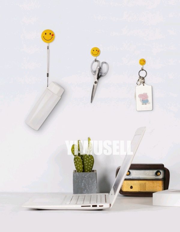 Best 3pcs Smile face Adhesive Hooks for sale 05-yiwusell.cn