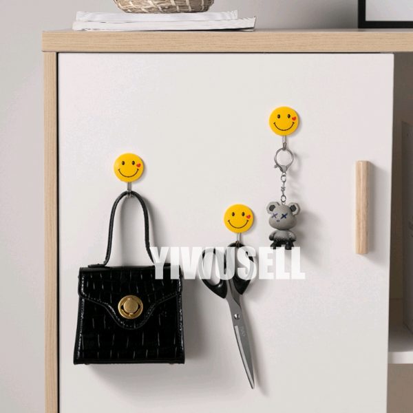 Best 3pcs Smile face Adhesive Hooks for sale 13-yiwusell.cn