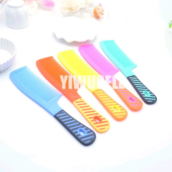 Cheap price Colorful plastic comb for sale 04-yiwusell.cn