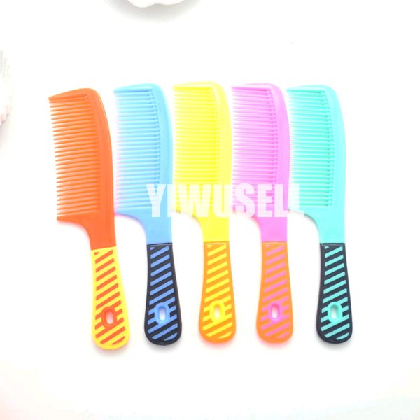 Cheap price Colorful plastic comb for sale 06-yiwusell.cn