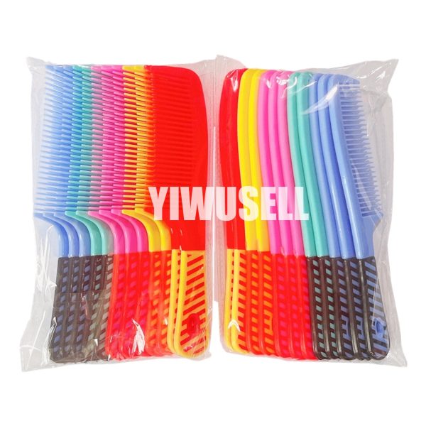 Cheap price Colorful plastic comb for sale 10-yiwusell.cn