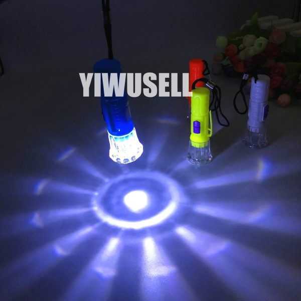Cheap price Portable Mini Flashlight for sale 05-yiwusell.cn
